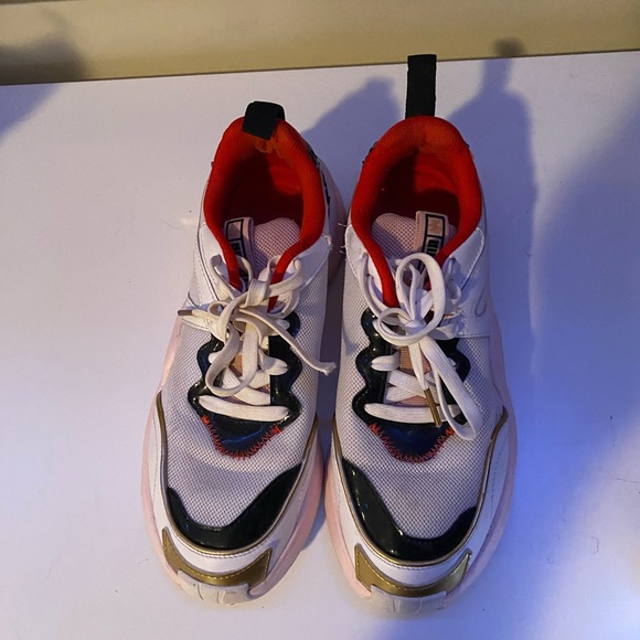 Puma - Picture 3 of 3